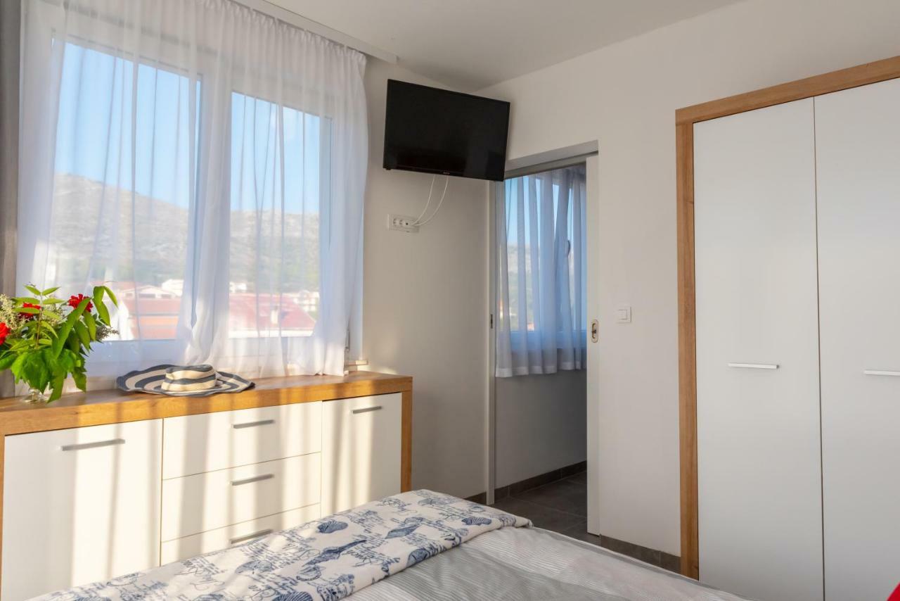 Apartmani Dalmacjia Grebaštica Esterno foto