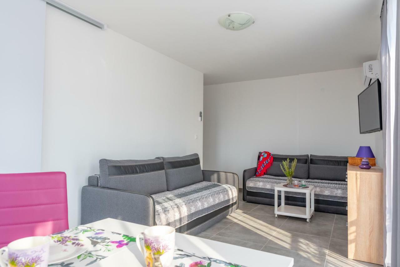 Apartmani Dalmacjia Grebaštica Esterno foto