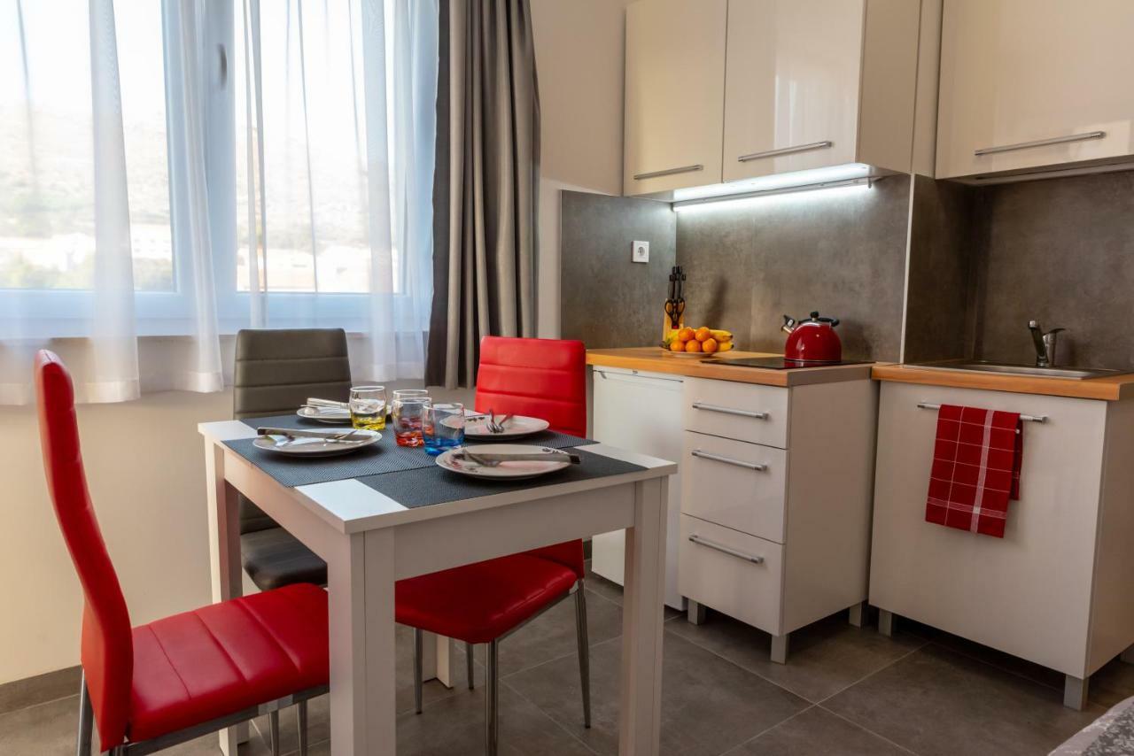 Apartmani Dalmacjia Grebaštica Esterno foto