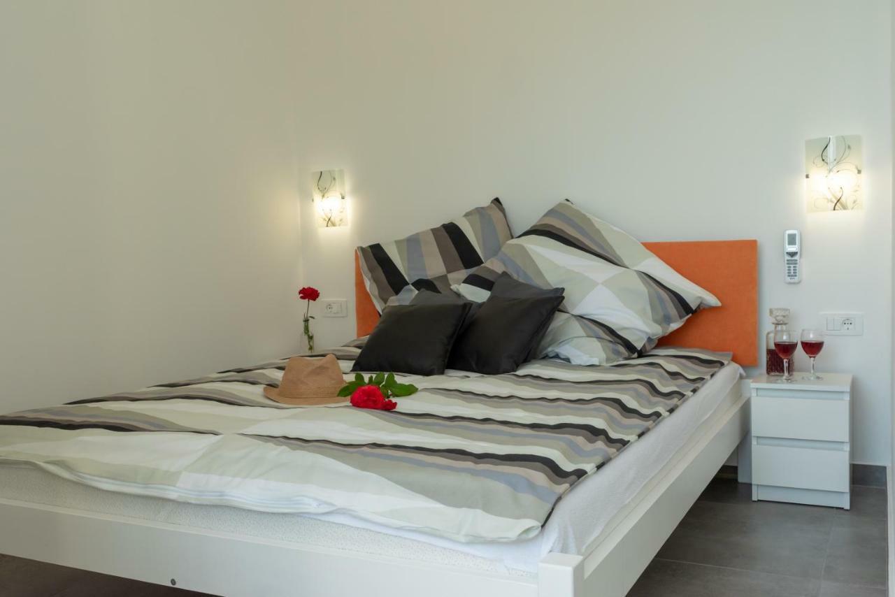 Apartmani Dalmacjia Grebaštica Esterno foto