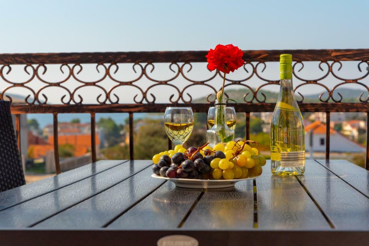 Apartmani Dalmacjia Grebaštica Esterno foto