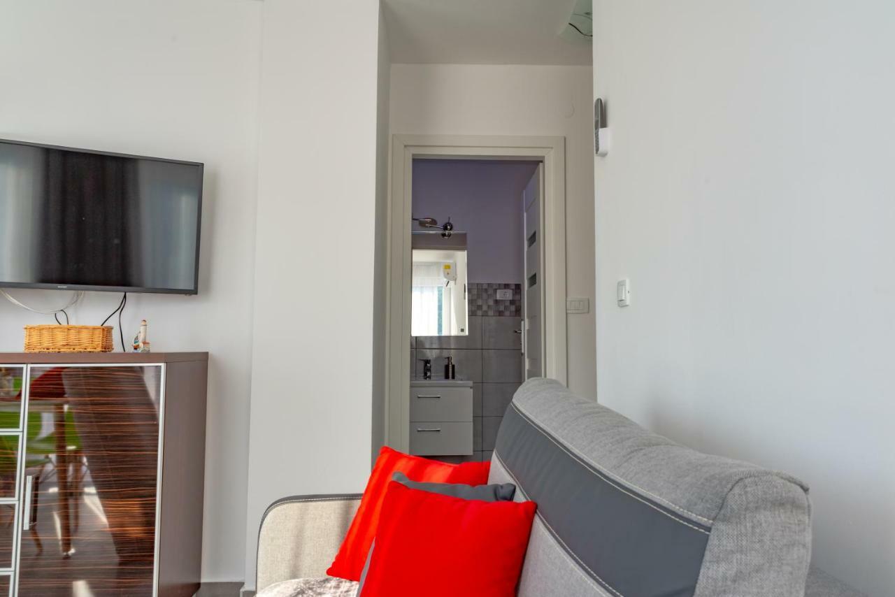 Apartmani Dalmacjia Grebaštica Esterno foto